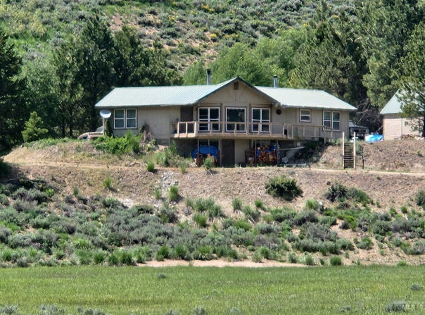 4942 E Baumgartner Rd, Featherville, ID 83647