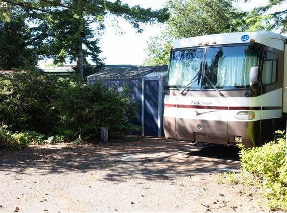 19 SAND DOLLAR DR, Florence, OR 97439