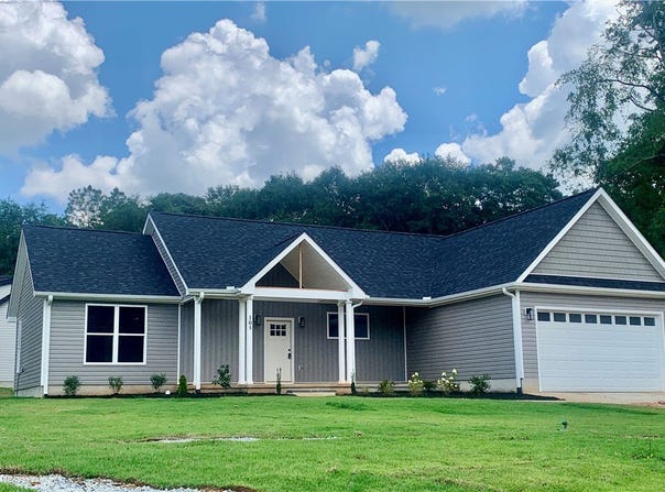 105 Stephens Stephens Road, Pendleton, SC 29670