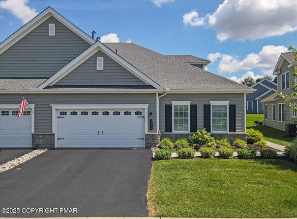 3964 Victors Way, Easton, PA 18045