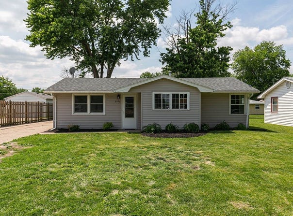 2306 9th Street, Silvis, IL 61282