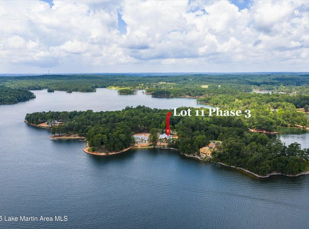 104 Heritage Point N, Alexander City, AL 35010