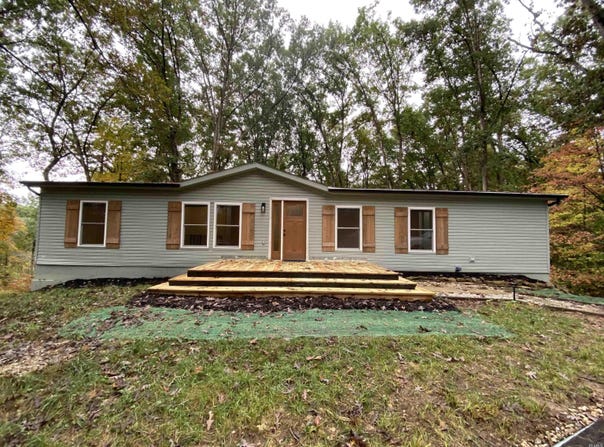10840 E Main Street, Owensburg, IN 47453
