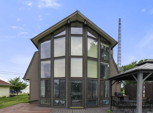 33 E Ireland Drive, North Manchester, IN 46962-8606