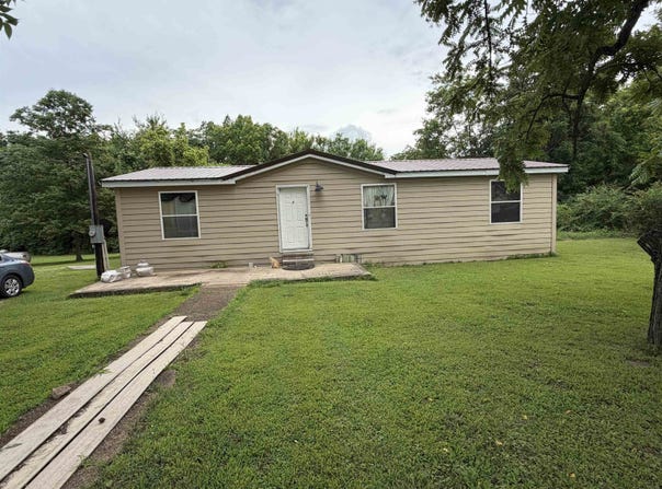 51 Tuff Street, Ash Flat, AR 72513