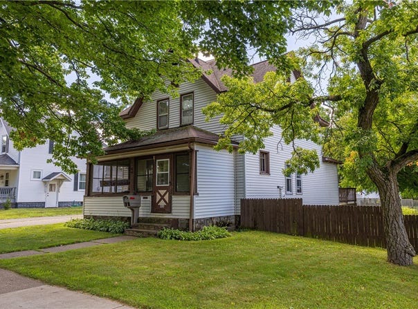 406 Worden Avenue E, Ladysmith, WI 54848