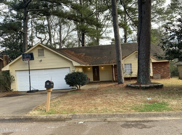 143 Waywood Drive, Jackson, MS 39212