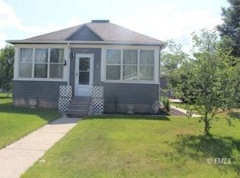 242 N 13th Ave, Forsyth, MT 59327