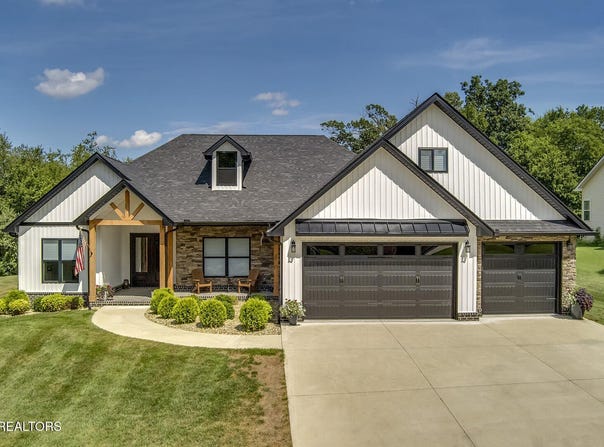 205 Tommotley Dr., Loudon, TN 37774