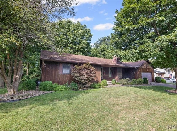 1206 Walnut Street, Jerseyville, IL 62052