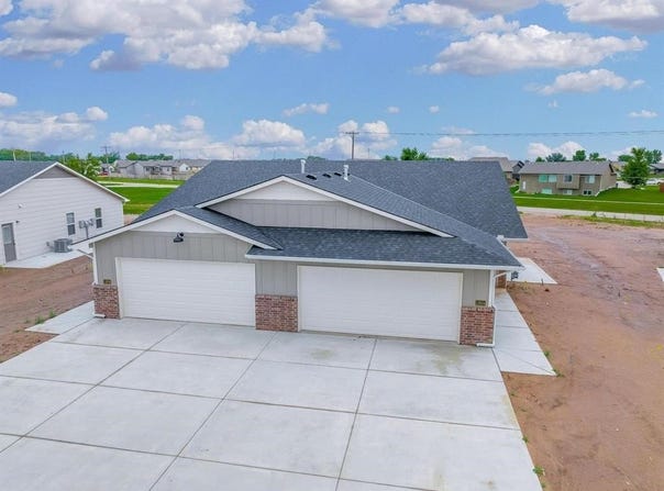 12828 W Cowboy St, Goddard, KS 67052