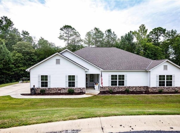 30 Veterans Court, Fort Mitchell, AL 36856
