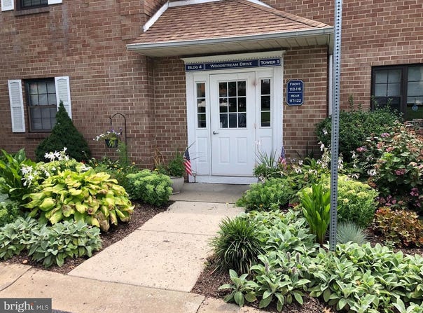 121 WOODSTREAM #CONDO 121, NORRISTOWN, PA 19403
