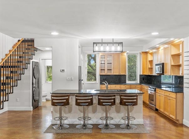 812 SW 4th Ave, Fort Lauderdale, FL 33315