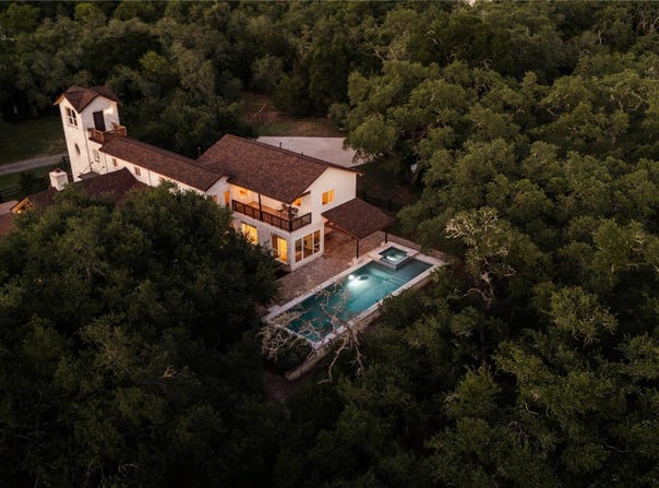 790 Enchanted Oaks DR, Driftwood, TX 78619