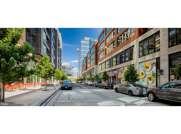 1504 LINCOLN WAY, MCLEAN, VA 22102