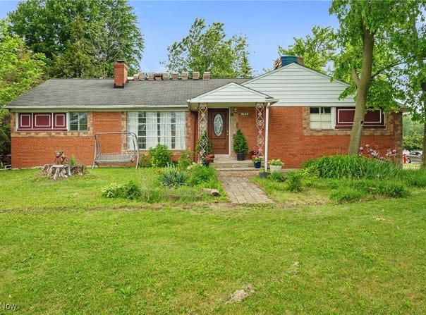 6123 Wilson Mills Road, Highland Heights, OH 44143