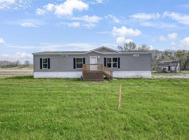 416 Dawson Street, Easton, KS 66020