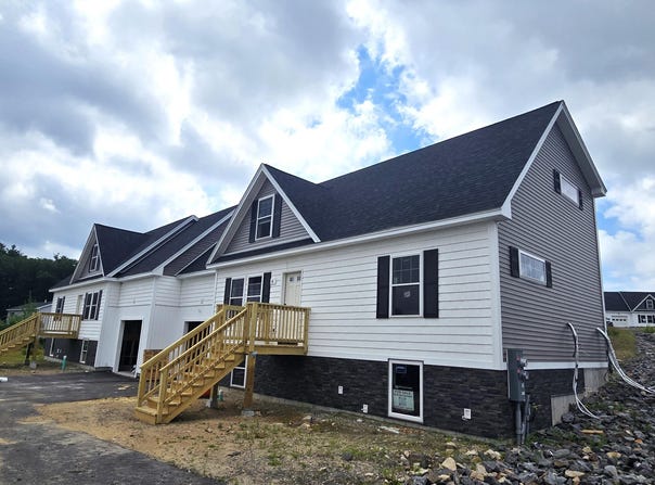 8 Rock Pond Road, Sanford, ME 04073