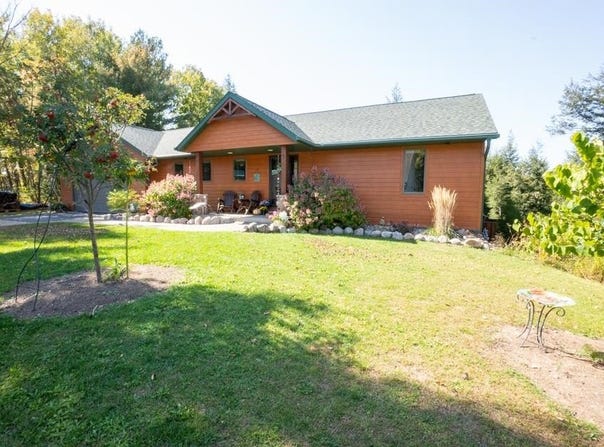 16299 THELEN Road, MOUNTAIN, WI 54149