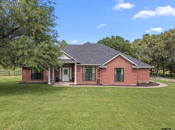 200 N Lexington Dr, Big Sandy, TX 75755