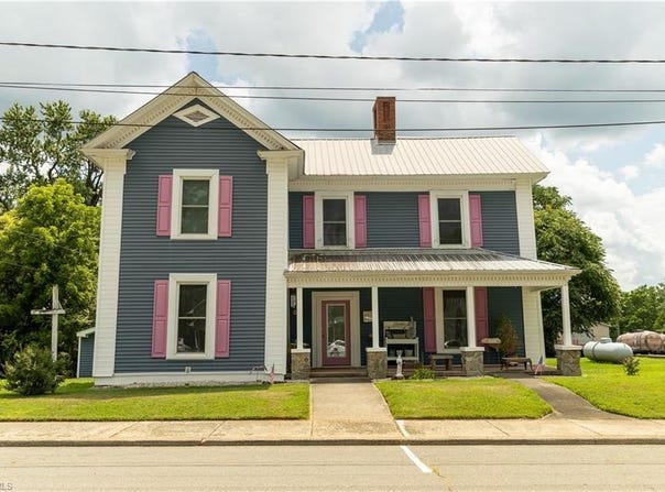 216 E Main Street, Pilot Mountain, NC 27041