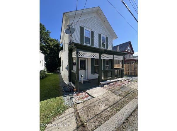27 School Street, Whitehall Village, NY 12887