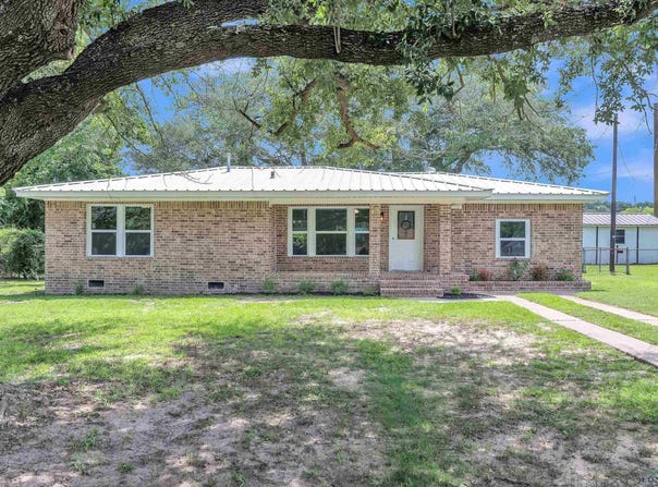 1322 US Highway 271 N, Gilmer, TX 75644