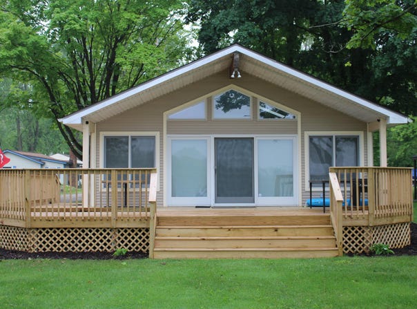 10735 Channel Dr. Lane, Addison, MI 49220