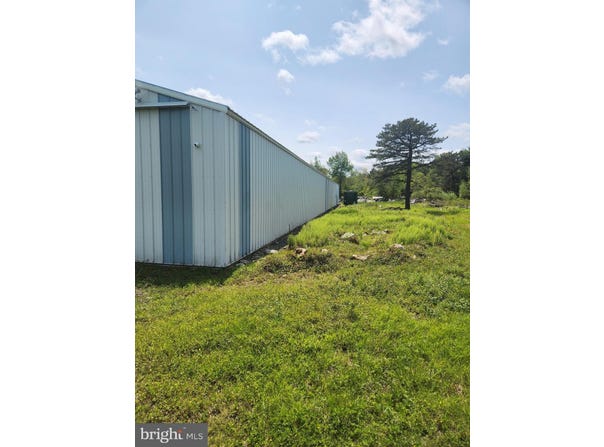 211 KUHENBEAKER ROAD, BLAKESLEE, PA 18610