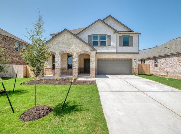 18033 Bridled Stallion DR, Manor, TX 78653