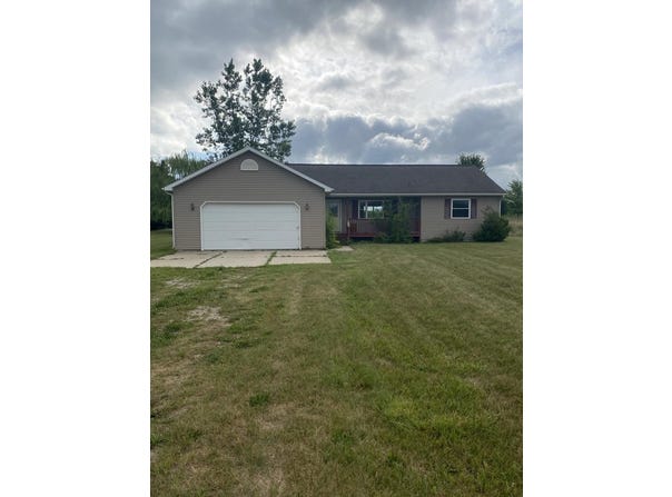 6327 S Isabella, Shepherd, MI 48883