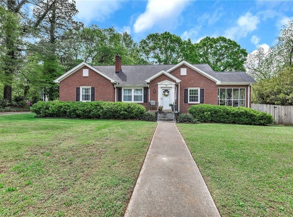 25 Central Avenue, Honea Path, SC 29654