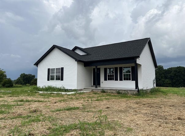 695 Mt Carmel Church Road, Scottsville, KY 42164