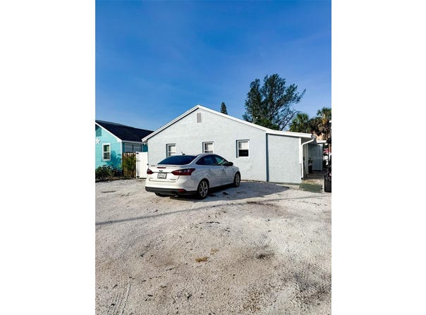 13228 3RD STREET E, MADEIRA BEACH, FL 33708