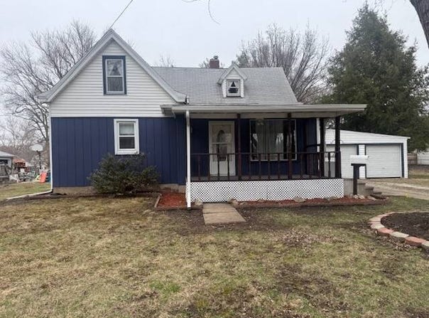 1142 E 6th Ave, Monmouth, IL 61462