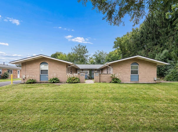 2400-2406 Red Coach Drive, Springfield, OH 45503