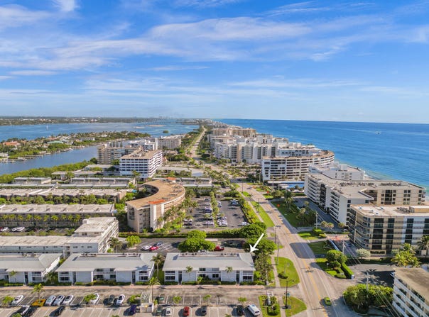 4201 S Ocean Boulevard, South Palm Beach, FL 33480