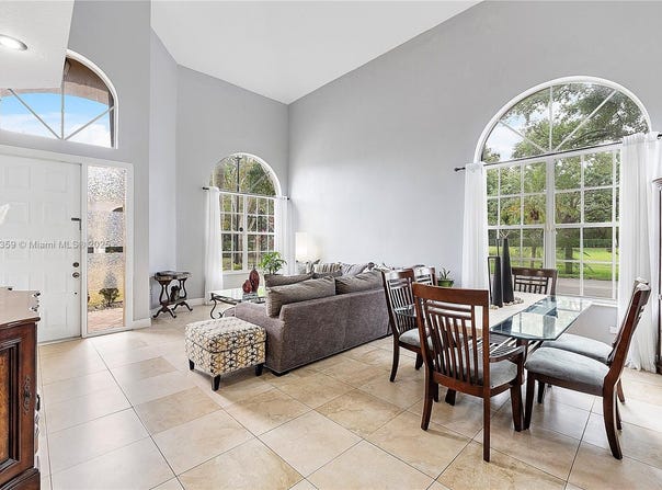 1008 NW 116th Ave, Coral Springs, FL 33071
