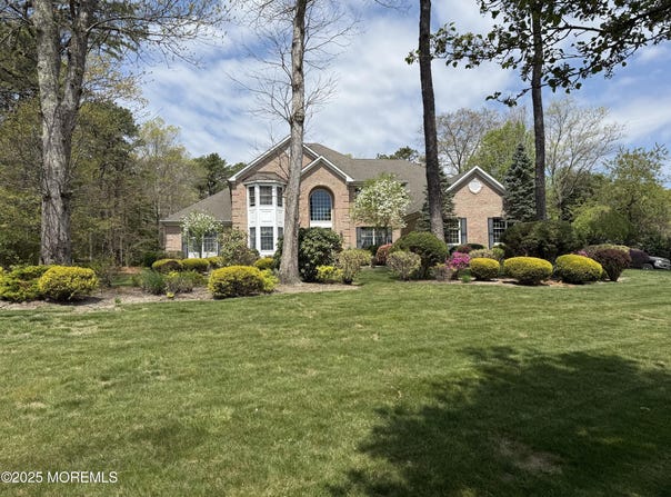 28 Saint Mary Avenue, Manahawkin, NJ 08050