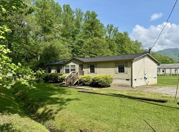 130 West Deep Creek Road, Bryson City, NC 28713