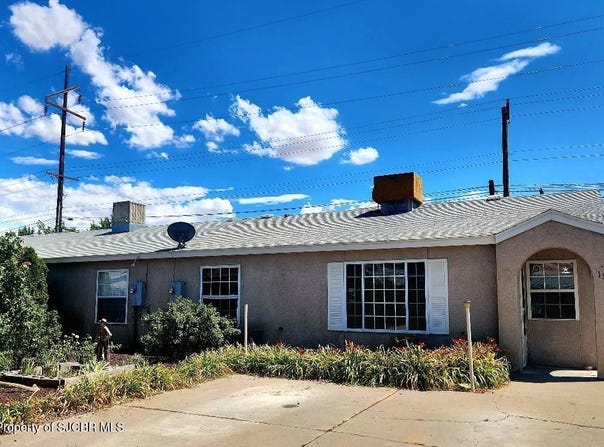 801 HACIENDA Lane, Bloomfield, NM 87413