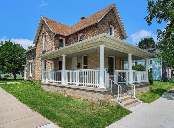 821 Thomas Street, Elkhart, IN 46516-2105