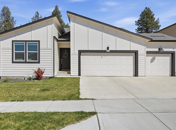8009 S Avery Rd, Cheney, WA 99004