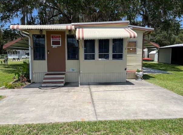 900 Aqua Isles Boulevard, LaBelle, FL 33935
