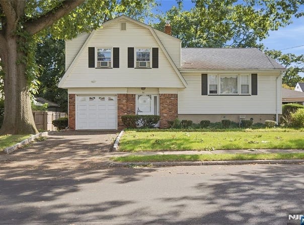 92 Van Buskirk Road, Teaneck, NJ 07666