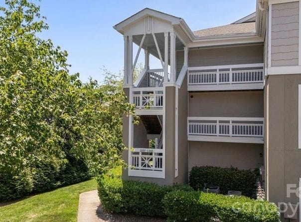 1338 Torrence Circle, Davidson, NC 28036