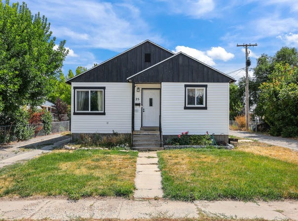 25 W 400 S, Tremonton, UT 84337