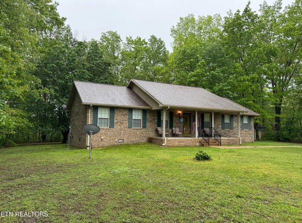 1039 South Lane, Grimsley, TN 38565