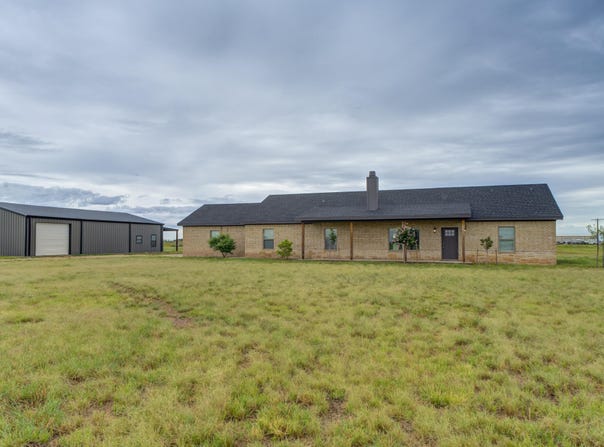 9110 N FM 1729, Idalou, TX 79329